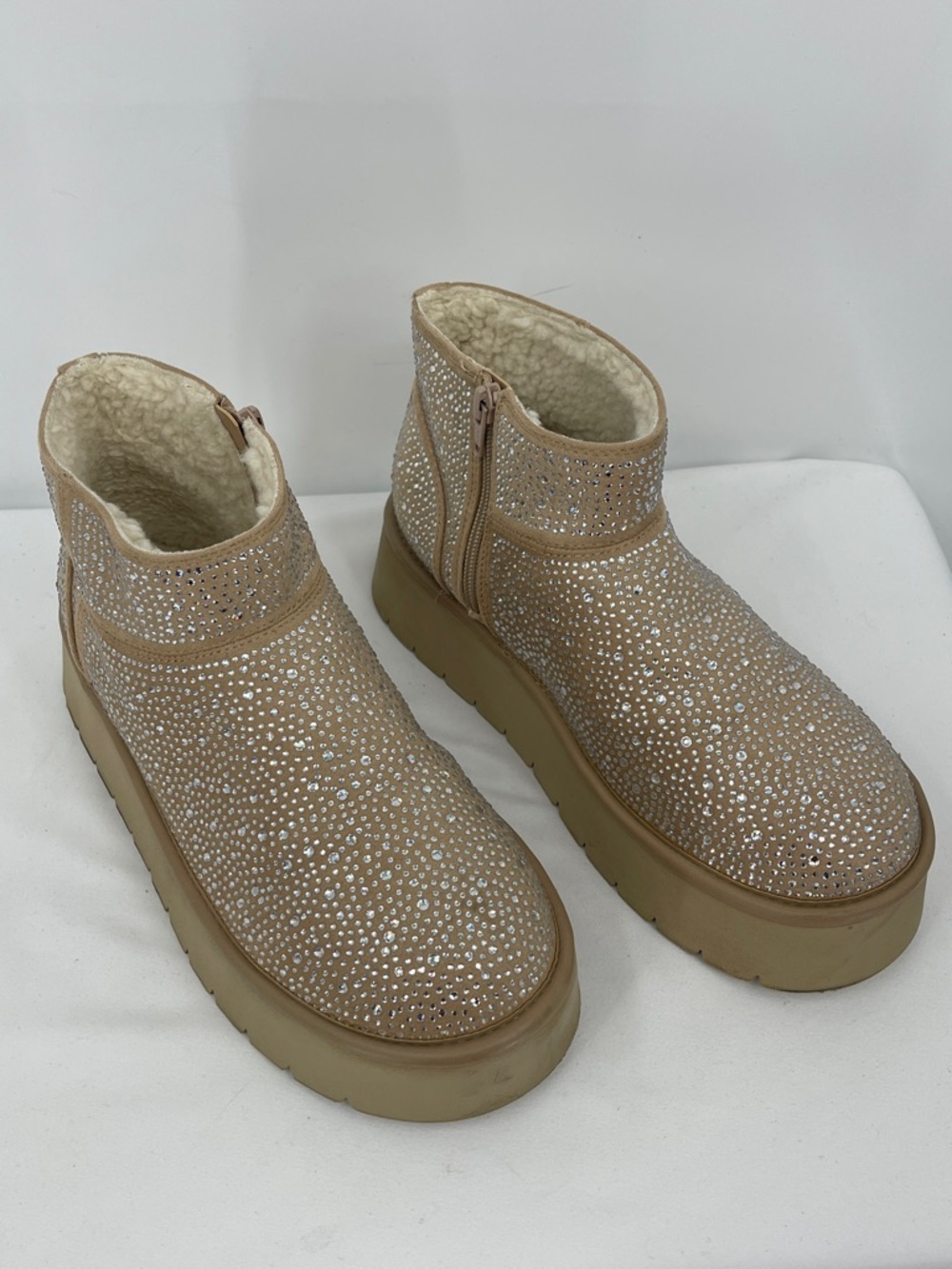 wild fable Beige Rhinestone Shearling Ankle Booties PLATFORM WOMENS SIZE 9